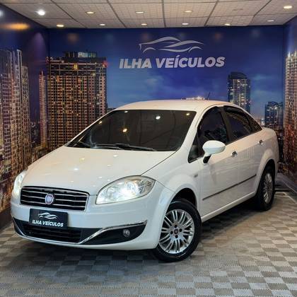 FIAT LINEA 1.8 ESSENCE 16V FLEX 4P MANUAL FIAT LINEA 1.8 ESSENCE 16V FLEX 4P MANUAL